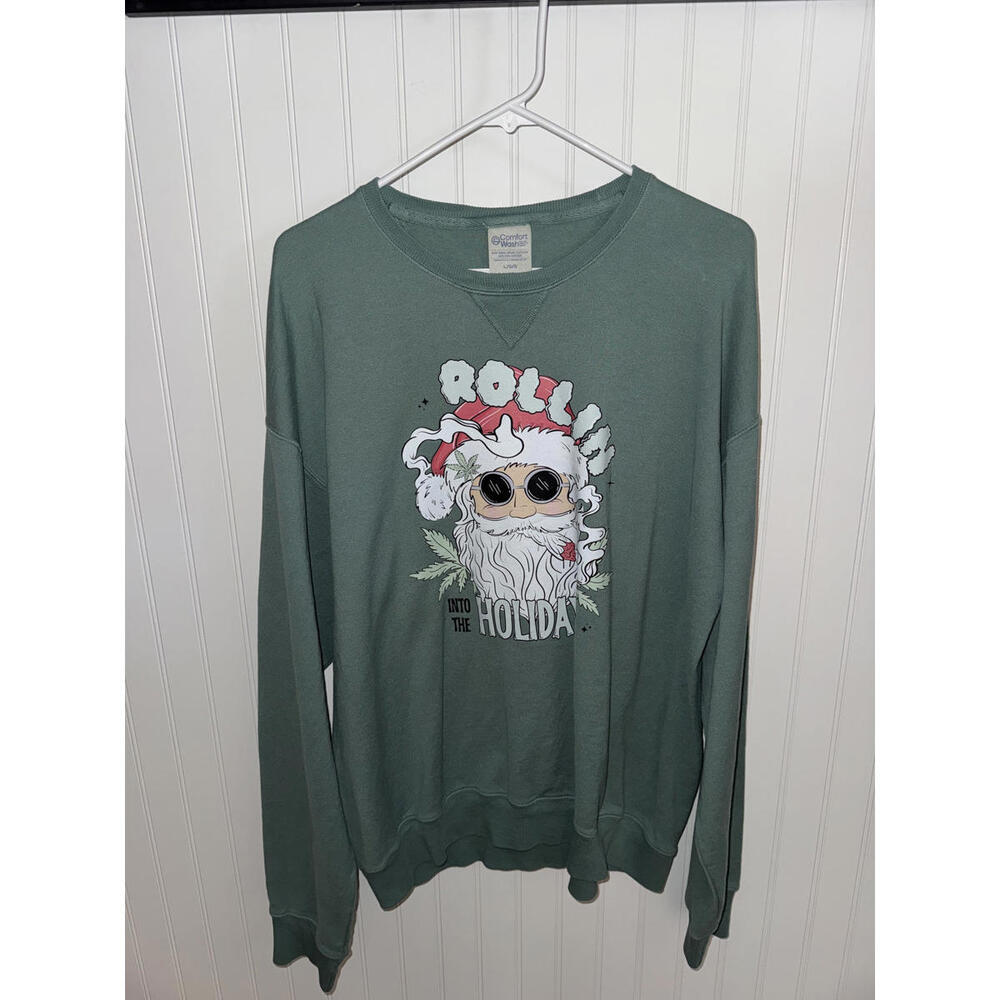 Comfort Colors Green Crewneck Sweatshirt with Smoker Sweater